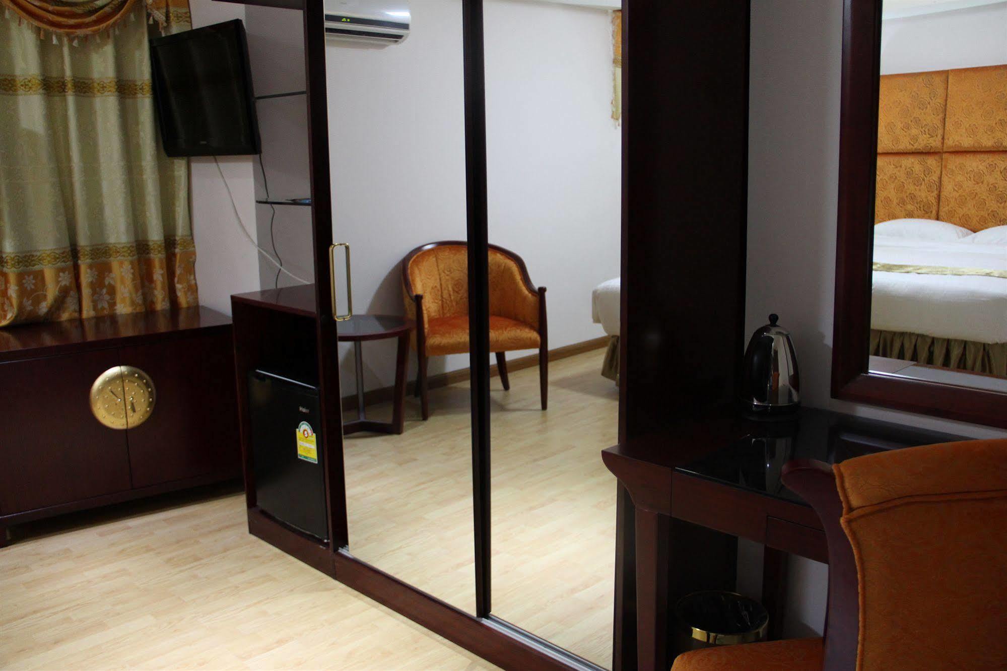 The Privi Suites Pattaya Ngoại thất bức ảnh
