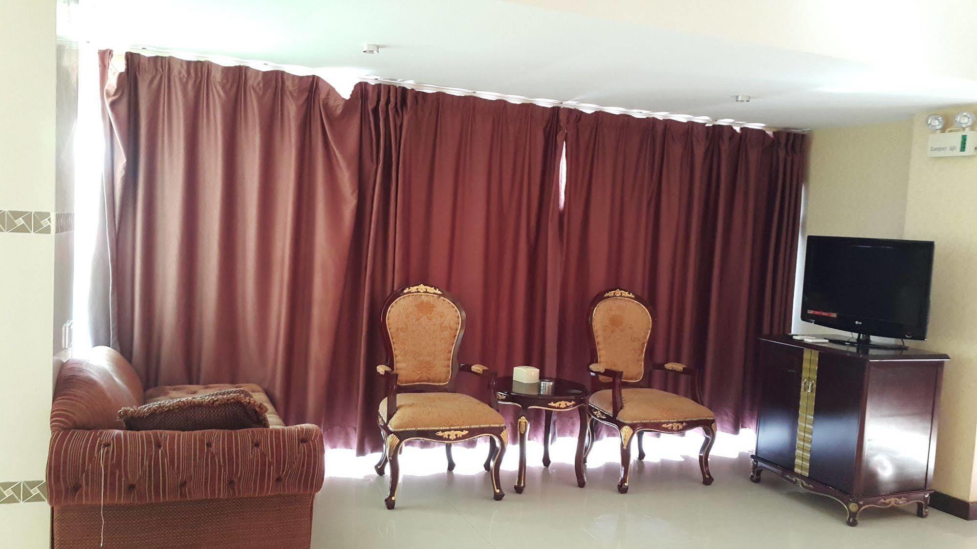 The Privi Suites Pattaya Ngoại thất bức ảnh